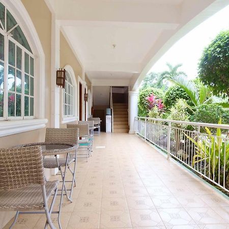 Reddoorz Premium @ Abueg Road Extension Puerto Princesa Extérieur photo